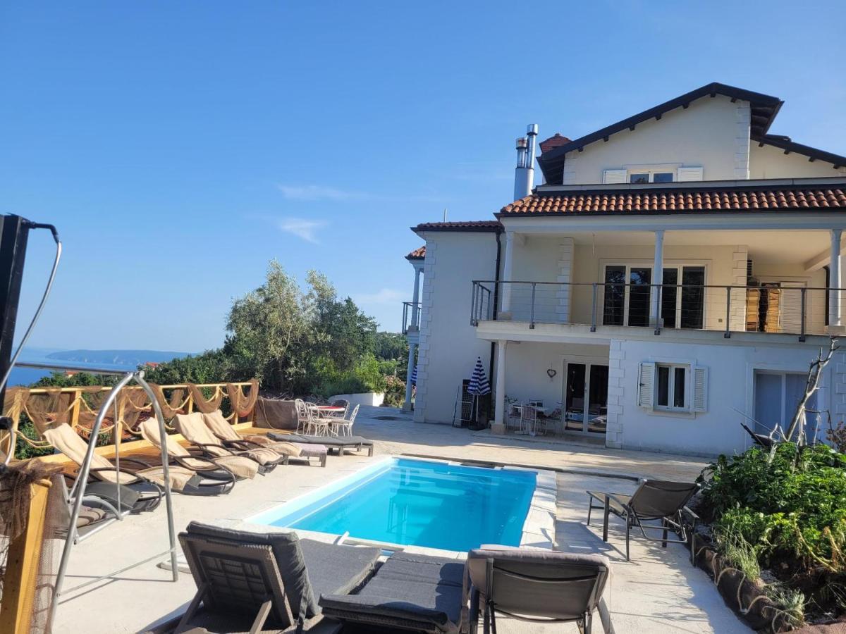 Chiara Mit Meerblick Und Pool Und Jacuzzi Lovran